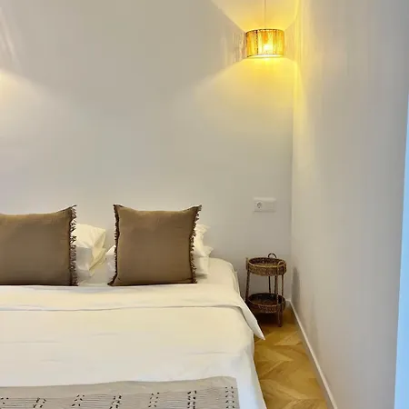 아파트 Tzatziki 4 카발라