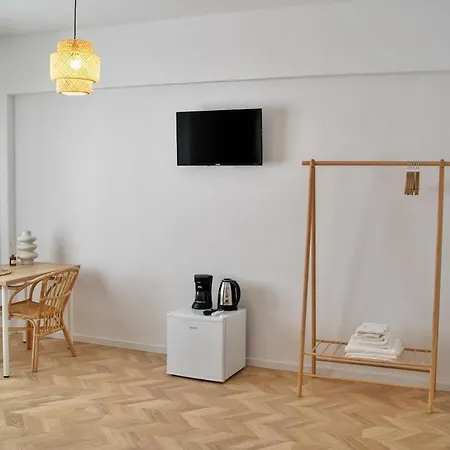 Апартаменты Tzatziki 4 *